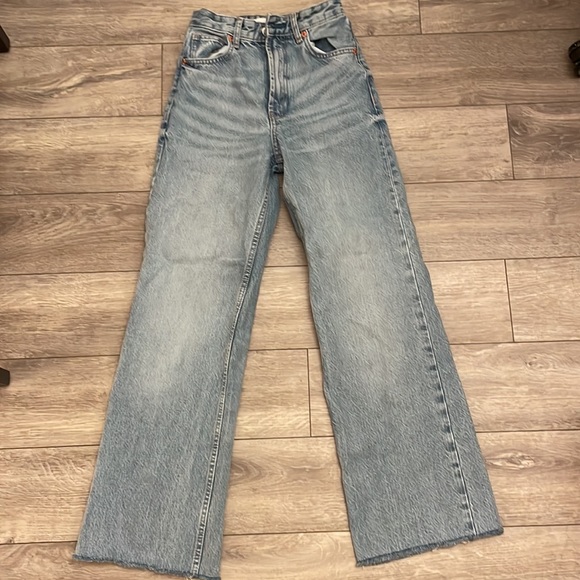 Zara TRF High Waist Light Blue Wide Legged Jeans Sz 0/25 - Picture 2 of 4